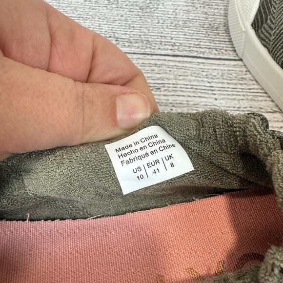 Roxy Women's Olive Leaf Printed Slip On Shoes Size 10 - Picture 6 of 10